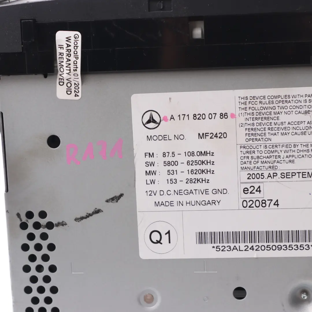 Radio stéréo Lecteur CD Unité principale pour Mercedes SLK R171 à propos du numéro de pièce A1718200786 Mercedes SLK R171 Radio stéréo Lecteur CD Unité principale - SKU A1718200786 - Numéro de pièce A1718200786