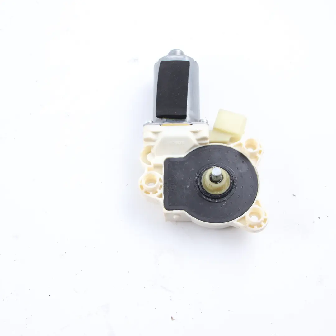 Window Lifter Motor Front Right O/S Drive Unit to Mercedes SLK R171 with Part number A1718201442 Mercedes SLK R171 Window Lifter Motor Front Right O/S Drive Unit - SKU A1718201442 - Part number A1718201442