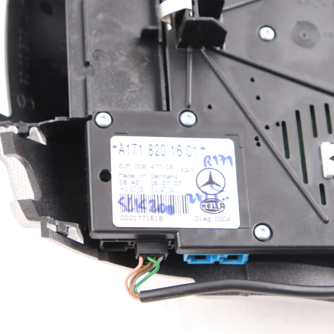 Mercedes SLK R171 Luz Techo Interior Delantera Interruptor Negro - SKU A1718201601 - Número de pieza A1718201601