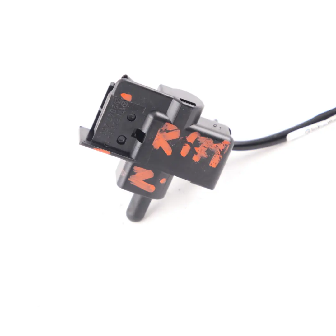 Interrupteur Boîte à gants Câble Alarme Détecteur pour Mercedes SLK R171 à propos du numéro de pièce A1718203410 Mercedes SLK R171 Interrupteur Boîte à gants Câble Alarme Détecteur - SKU A1718203410 - Numéro de pièce A1718203410