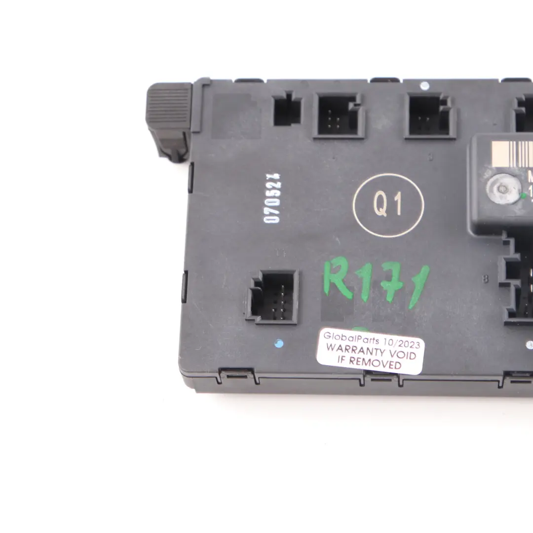 Module de porte avant gauche Control Unit ECU pour Mercedes SLK R171 à propos du numéro de pièce A1718205126 Mercedes SLK R171 Module de porte avant gauche Control Unit ECU - SKU A1718205126 - Numéro de pièce A1718205126