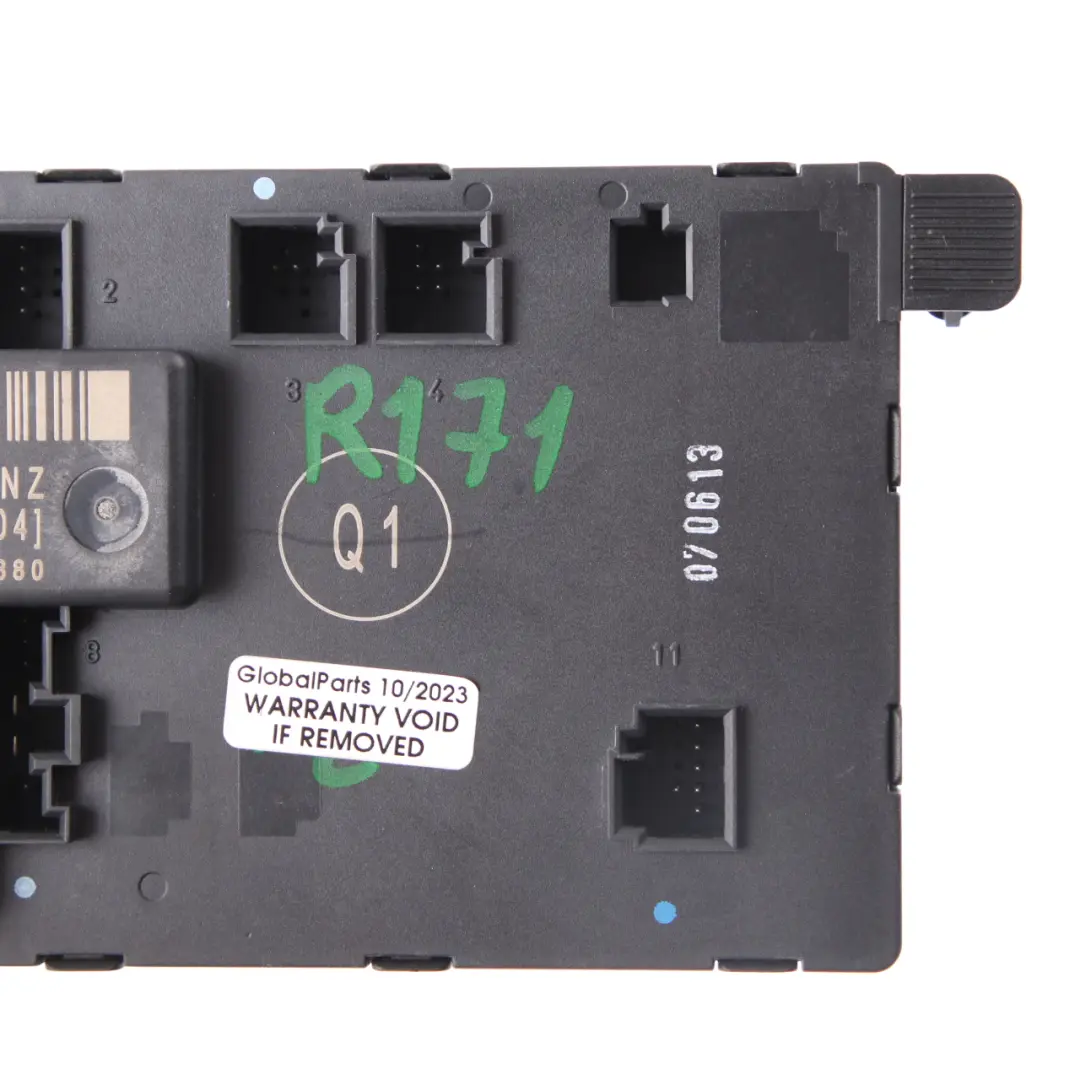 Módulo de Puerta Delantera Derecha de Control ECU para Mercedes SLK R171 con número de pieza A1718205226 Mercedes SLK R171 Módulo de Puerta Delantera Derecha de Control ECU - SKU A1718205226 - Número de pieza A1718205226