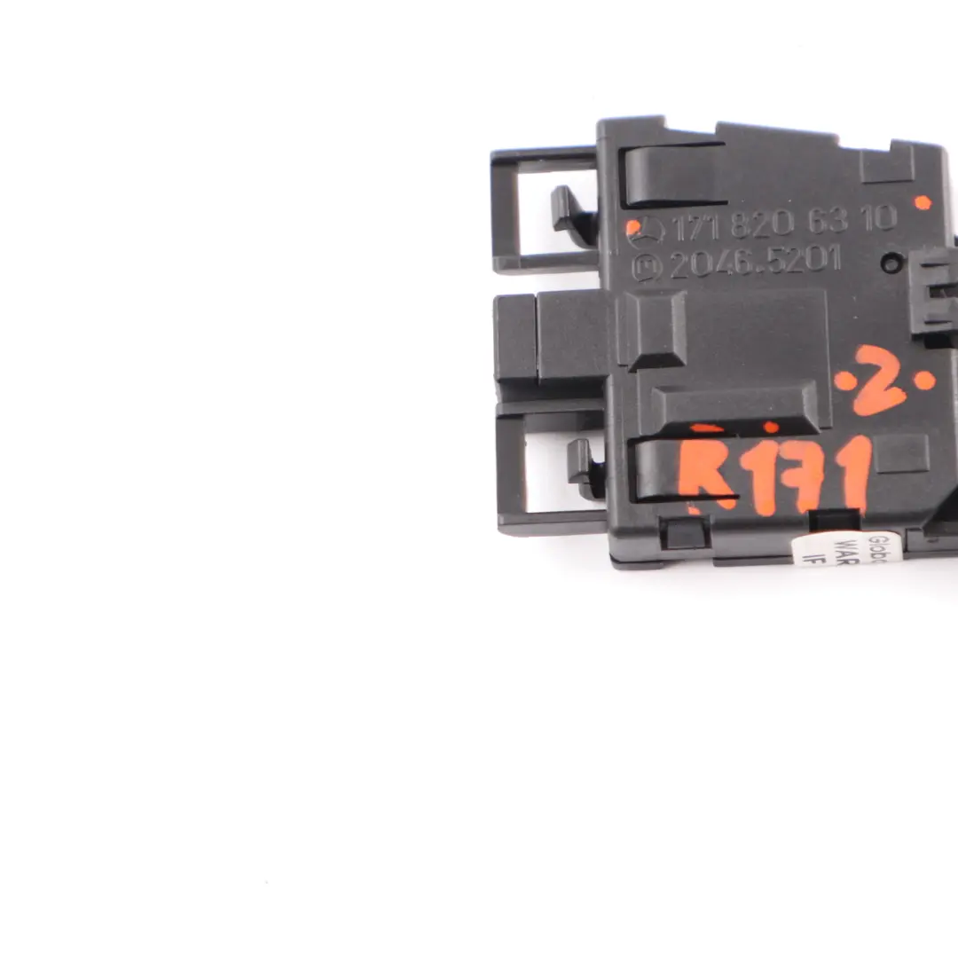 Boot Trunk Lid Partition Switch Unit to Mercedes SLK R171 Tailgate with Part number A1718206310 Mercedes SLK R171 Tailgate Boot Trunk Lid Partition Switch Unit - SKU A1718206310 - Part number A1718206310