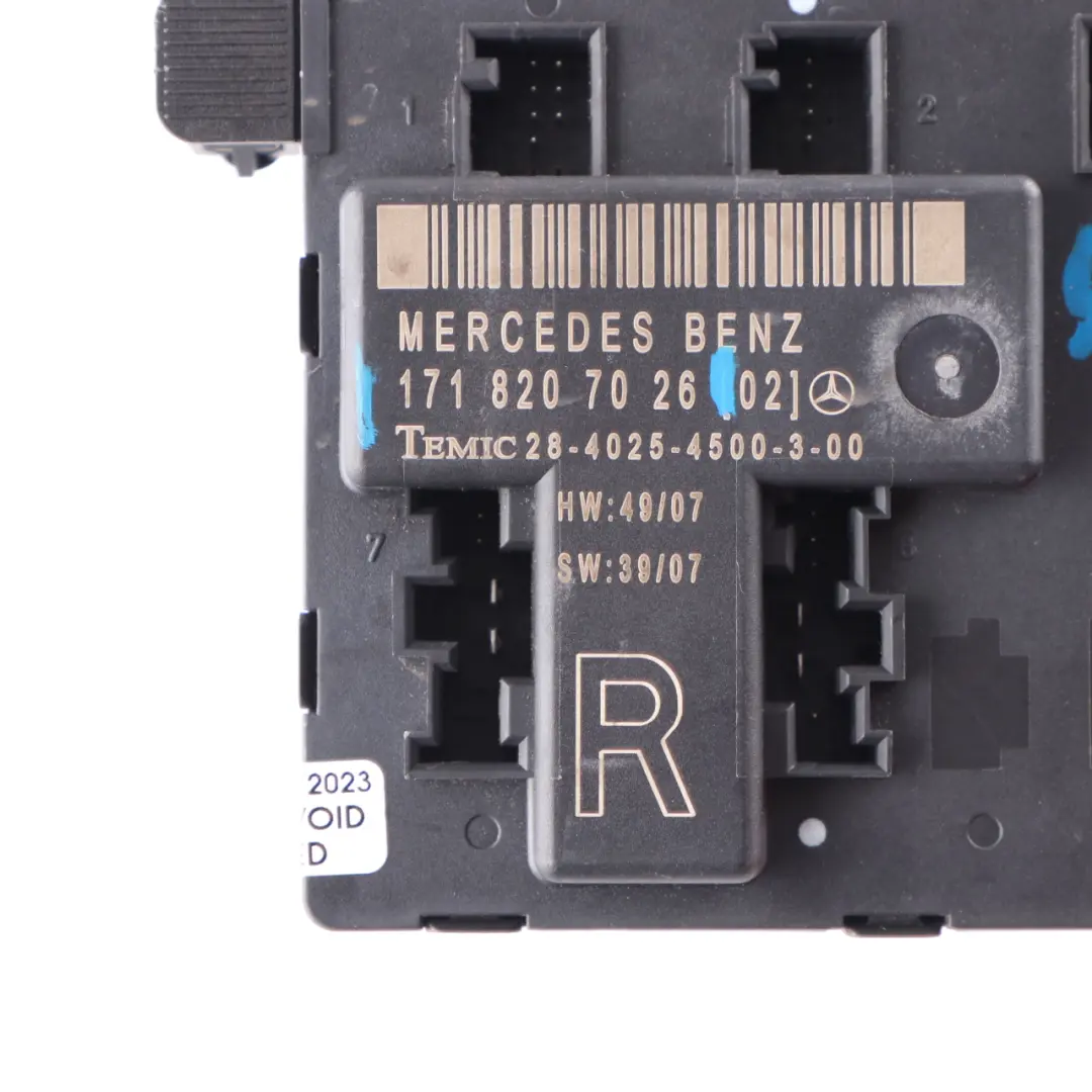 Door Module Front Right O/S Control Unit ECU Mercedes SLK R171 - SKU A1718207026 - Part number A1718207026