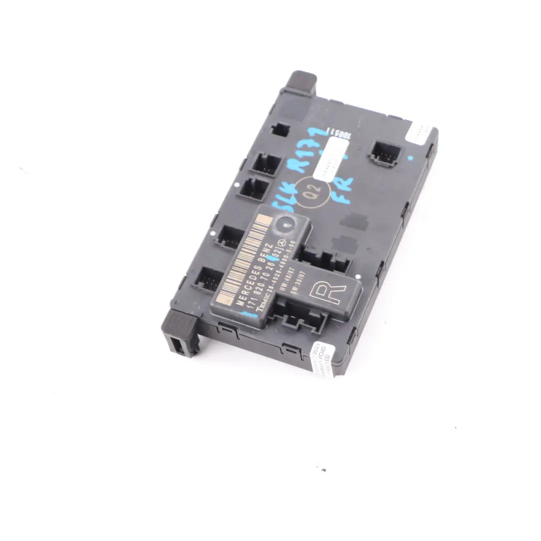 Door Module Front Right Control Unit ECU to Mercedes SLK R171 with Part number A1718207026 Mercedes SLK R171 Door Module Front Right Control Unit ECU - SKU A1718207026 - Part number A1718207026
