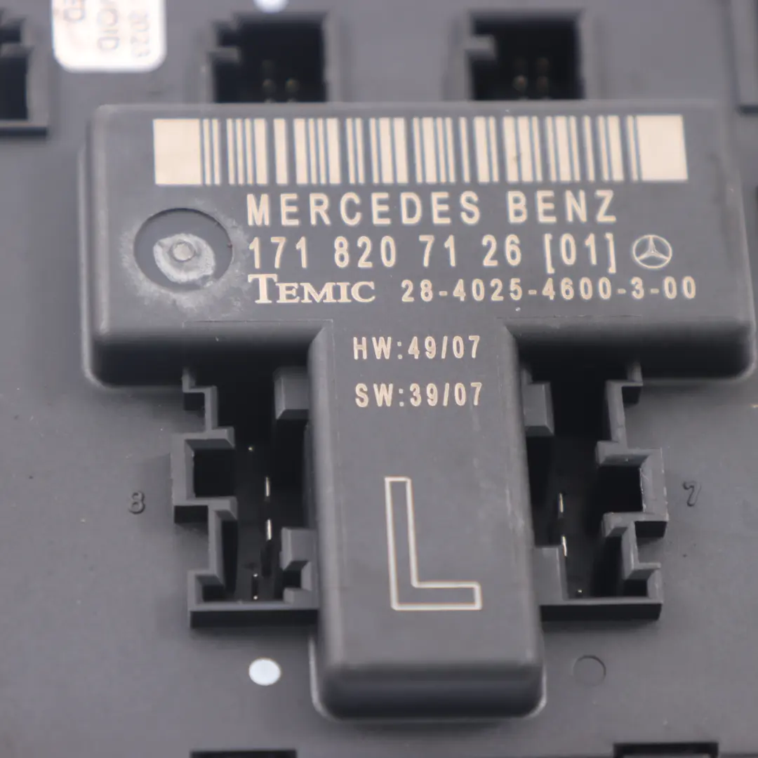 Moduł Drzwi Lewy Przód ECU do Mercedes SLK R171 o numerze A1718207126 Mercedes SLK R171 Moduł Drzwi Lewy Przód ECU - SKU A1718207126 - Numer Części A1718207126