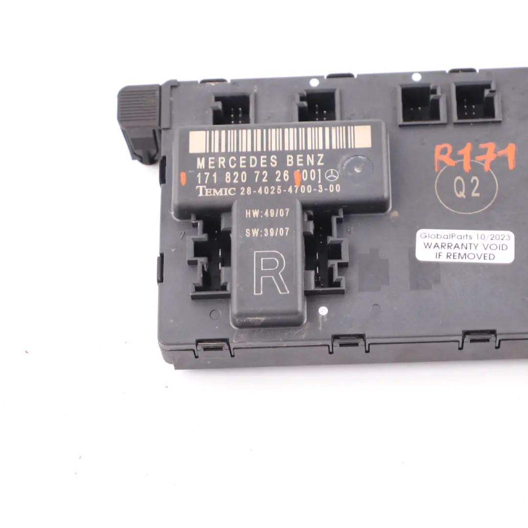 Module de porte avant droit Unité de contrôle ECU pour Mercedes SLK R171 à propos du numéro de pièce A1718207226 Mercedes SLK R171 Module de porte avant droit Unité de contrôle ECU - SKU A1718207226 - Numéro de pièce A1718207226
