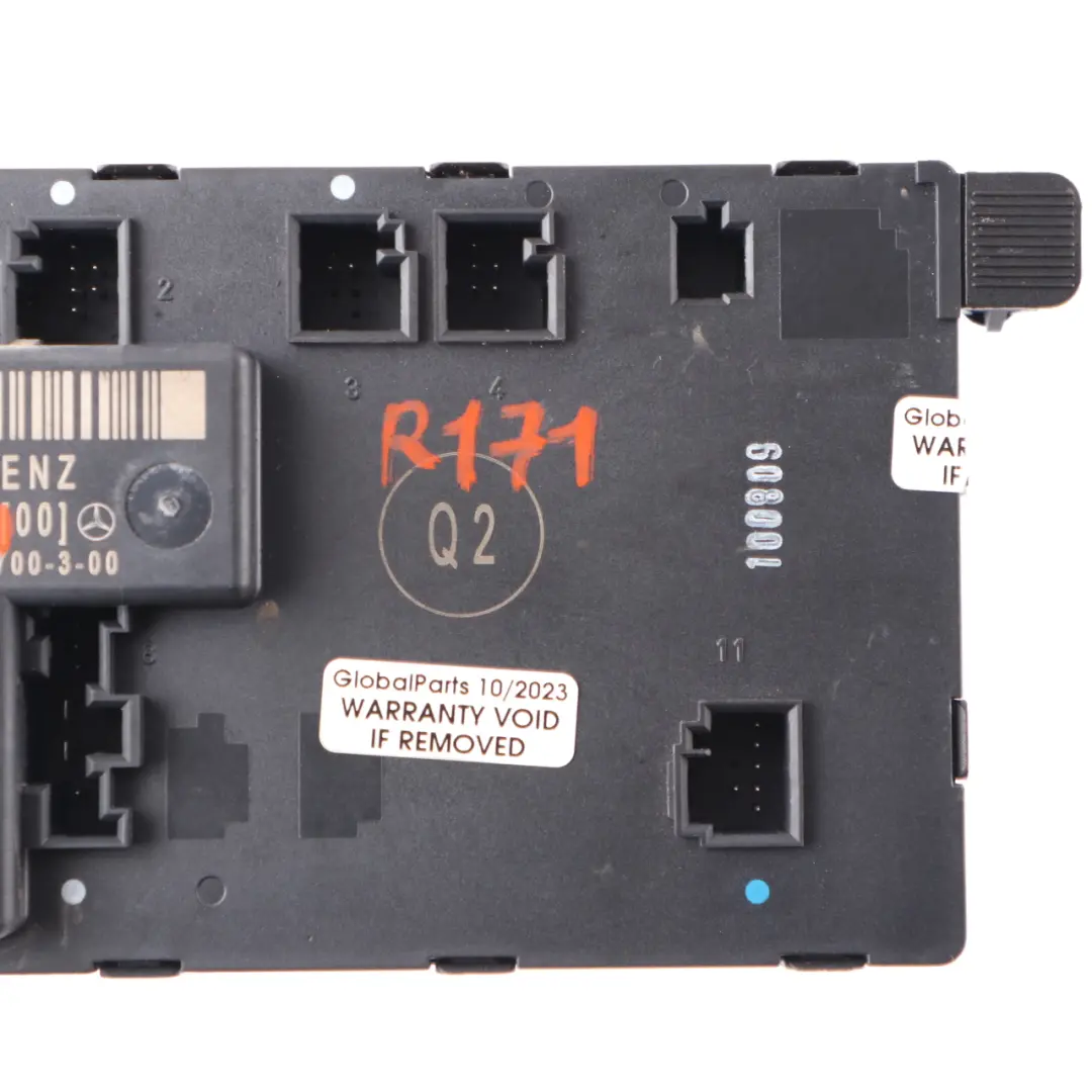 Module de porte avant droit Unité de contrôle ECU pour Mercedes SLK R171 à propos du numéro de pièce A1718207226 Mercedes SLK R171 Module de porte avant droit Unité de contrôle ECU - SKU A1718207226 - Numéro de pièce A1718207226