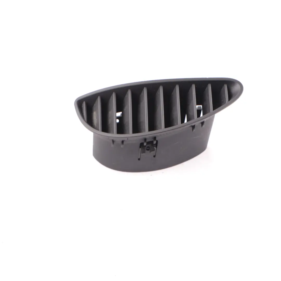 Grille d'aération gauche Buse tableau de bord pour Mercedes SLK R171 à propos du numéro de pièce A1718300354 Mercedes SLK R171 Grille d'aération gauche Buse tableau de bord - SKU A1718300354 - Numéro de pièce A1718300354