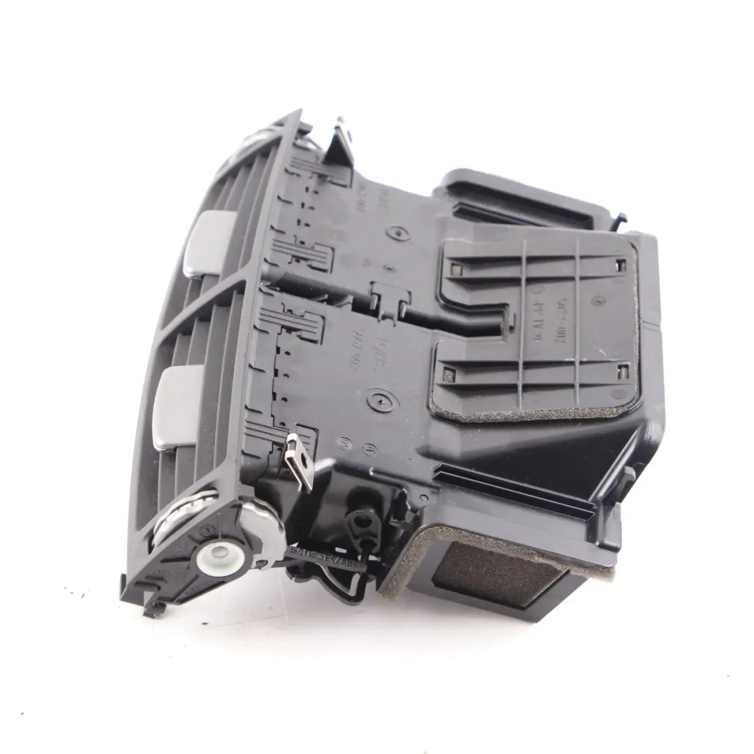 Griglia di aerazione anteriore centrale Ugello cruscotto per Mercedes SLK R171 con numero di parte A1718300954 Mercedes SLK R171 Griglia di aerazione anteriore centrale Ugello cruscotto - SKU A1718300954 - Numero di parte A1718300954