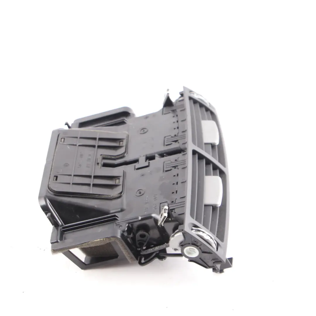 Griglia di aerazione anteriore centrale Ugello cruscotto per Mercedes SLK R171 con numero di parte A1718300954 Mercedes SLK R171 Griglia di aerazione anteriore centrale Ugello cruscotto - SKU A1718300954 - Numero di parte A1718300954