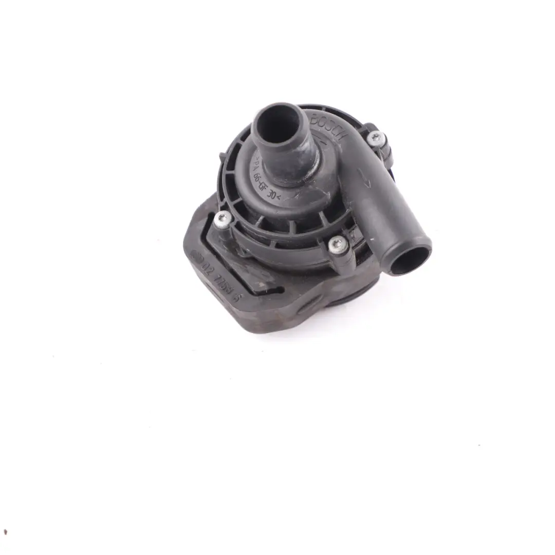 Pompe eau auxiliaire Mercedes SLK R171 W245 circulation liquide pour à propos du numéro de pièce A1718350064 Pompe eau auxiliaire Mercedes SLK R171 W245 circulation liquide - SKU A1718350064 - Numéro de pièce A1718350064