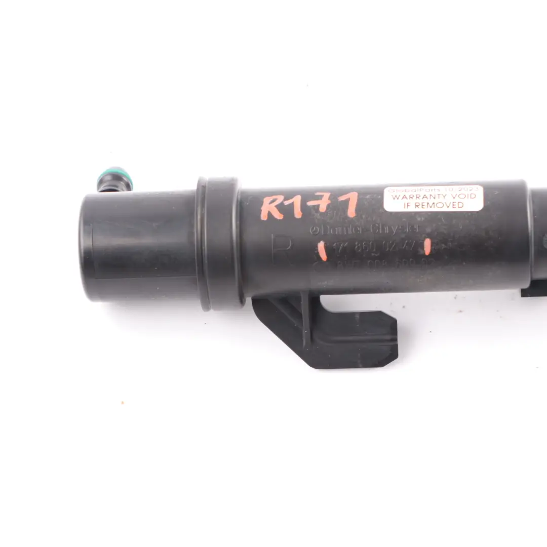 Ugello lavafari destro per Mercedes SLK R171 con numero di parte A1718600247 Mercedes SLK R171 Ugello lavafari destro - SKU A1718600247 - Numero di parte A1718600247