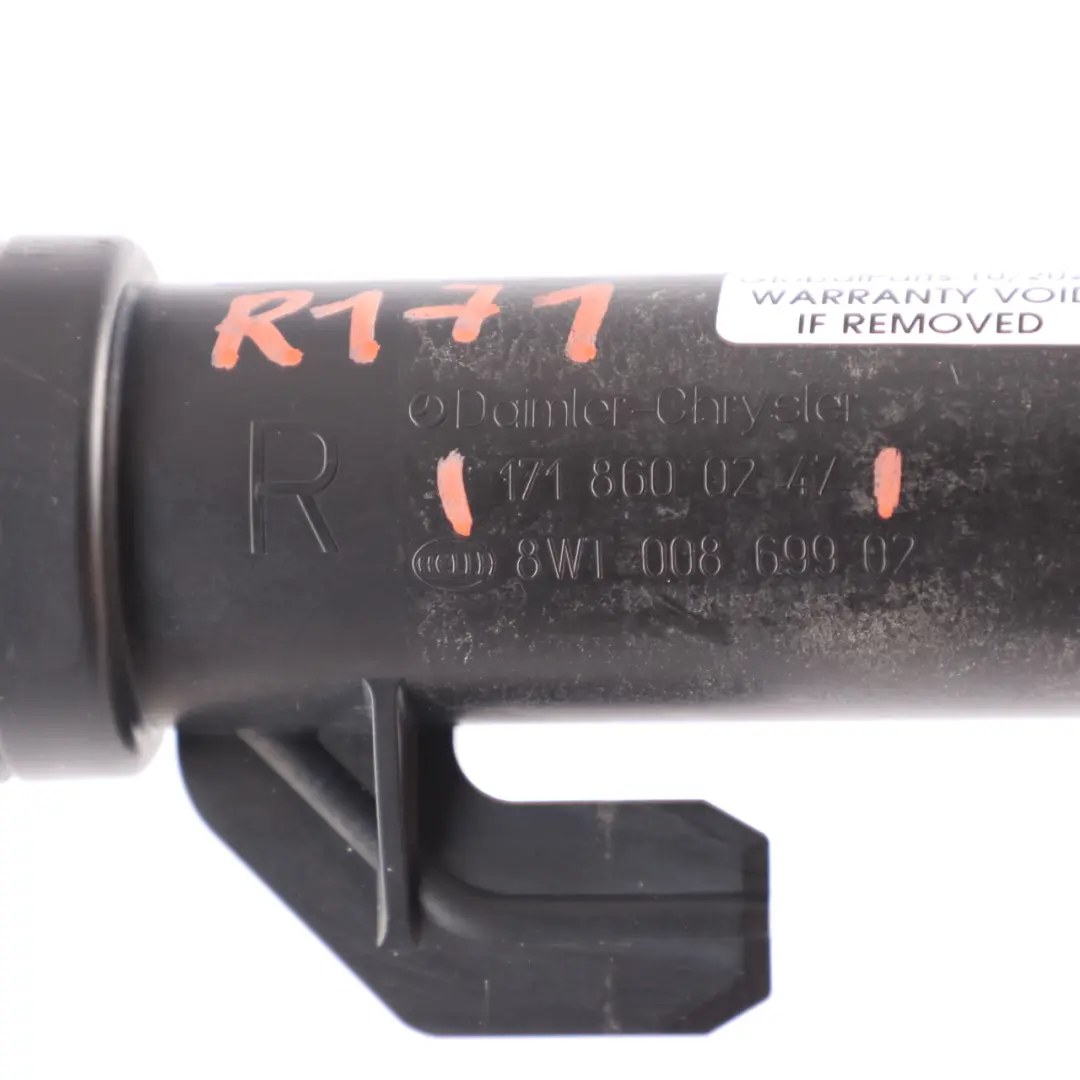 Lavafaros Boquilla derecha para Mercedes SLK R171 con número de pieza A1718600247 Mercedes SLK R171 Lavafaros Boquilla derecha - SKU A1718600247 - Número de pieza A1718600247