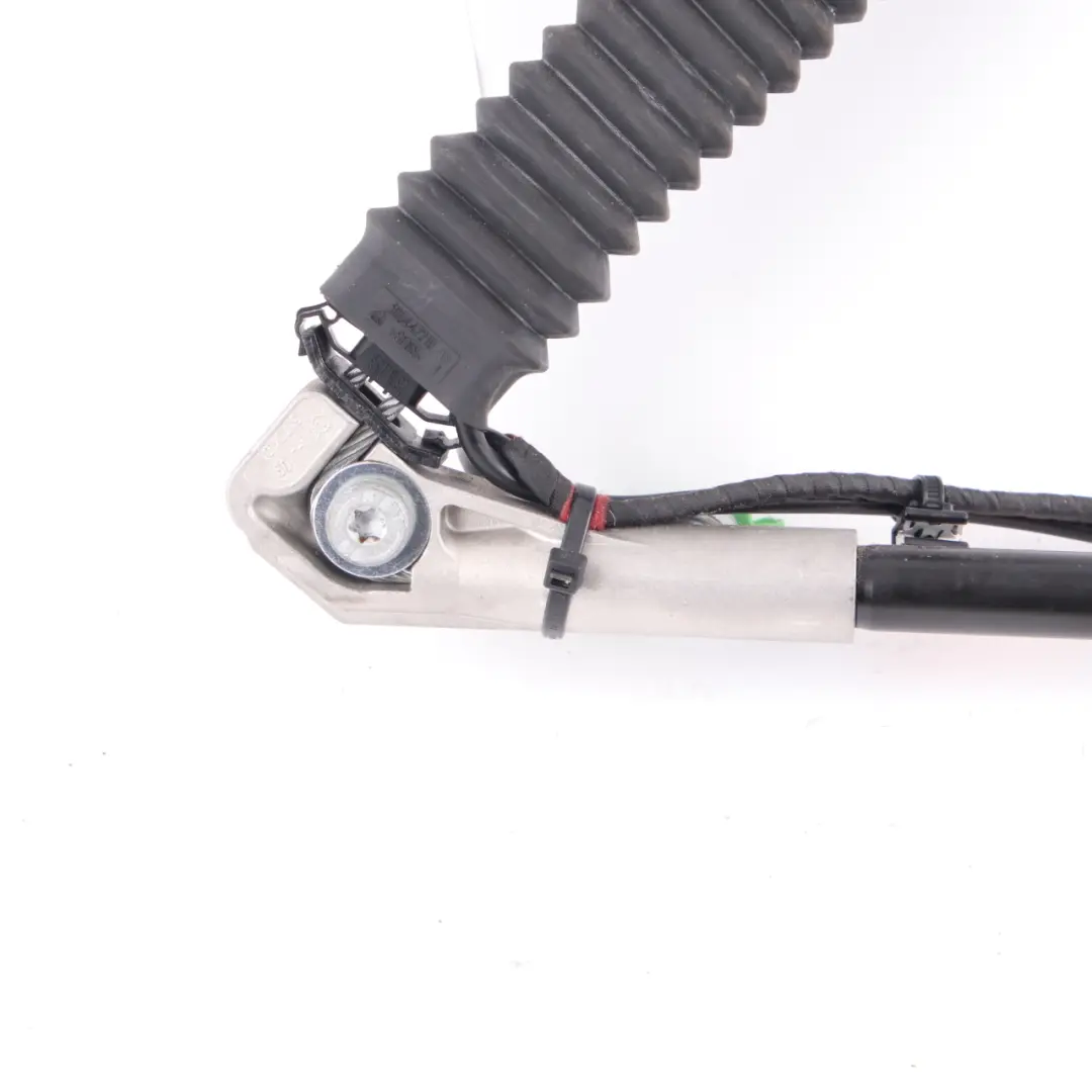 Mercedes SLK R171 Tendeur de ceinture Boucle de siège avant gauche - SKU A1718600569 - Numéro de pièce A1718600569