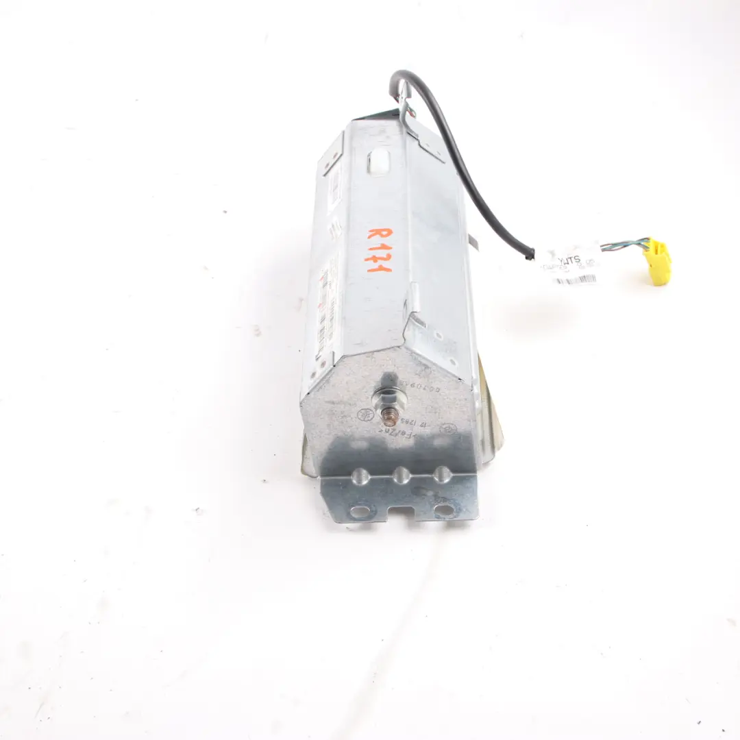 Airbag côté passager frontal du tableau de bord pour Mercedes SLK R171 à propos du numéro de pièce A1718601002 Mercedes SLK R171 Airbag côté passager frontal du tableau de bord - SKU A1718601002 - Numéro de pièce A1718601002