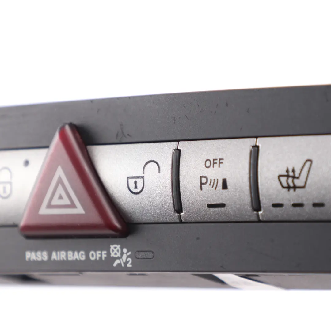 Hazard Control Switch Panel ESP Sitzheizung für Mercedes SLK R171 mit Teilenummer A1718701110 Mercedes SLK R171 Hazard Control Switch Panel ESP Sitzheizung - SKU A1718701110 - Teilenummer A1718701110