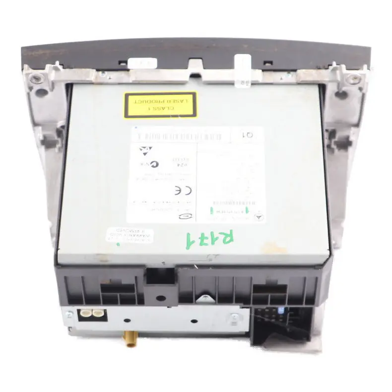 Radio Player CD Head Unit Tel. Bluetooth Display to Mercedes R171 with Part number A1718705594 Mercedes R171 Radio Player CD Head Unit Tel. Bluetooth Display - SKU A1718705594 - Part number A1718705594