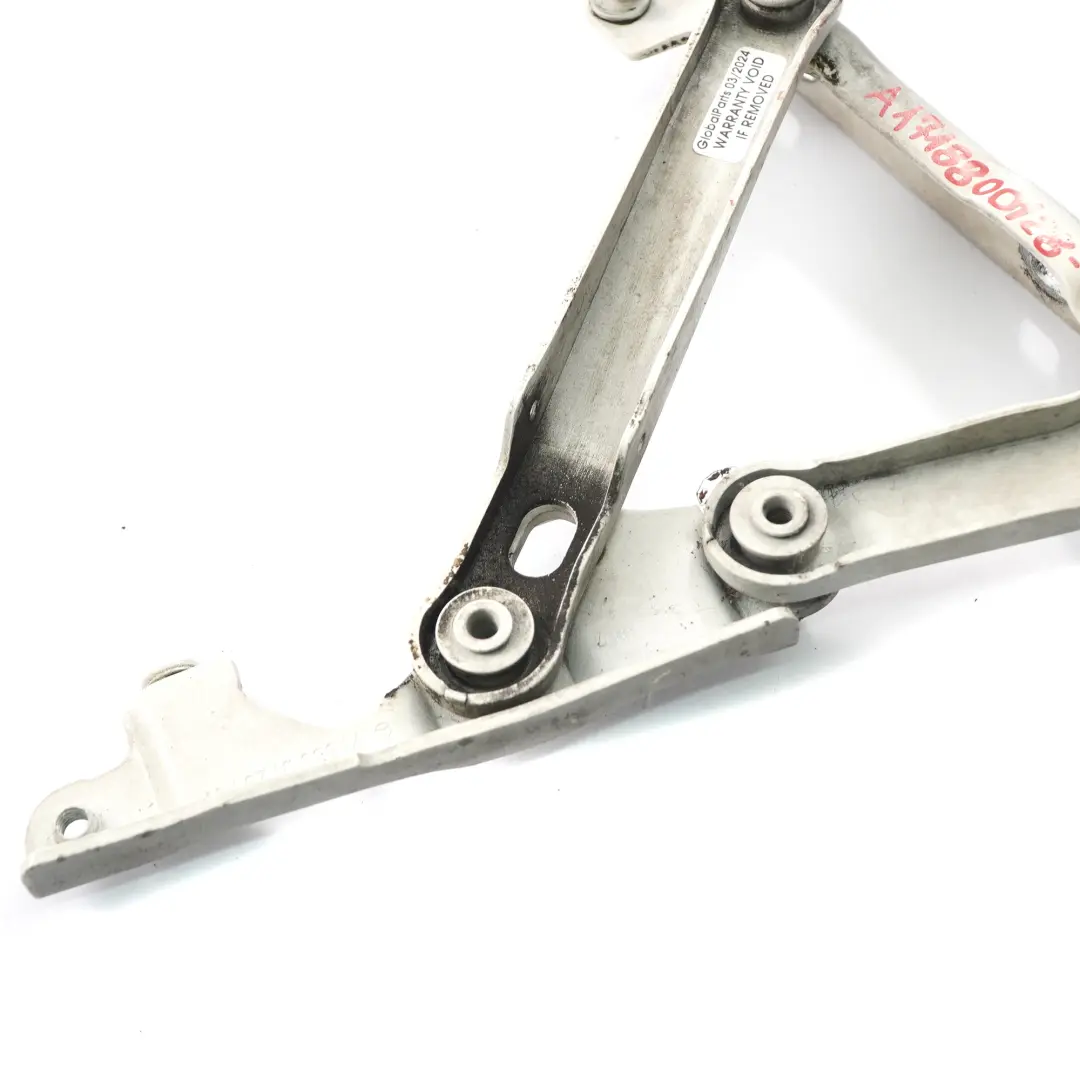 Charnière de capot avant gauche Calcite White - 650 pour Mercedes R171 à propos du numéro de pièce A1718800128 Mercedes R171 Charnière de capot avant gauche Calcite White - 650 - SKU A1718800128-CW - Numéro de pièce A1718800128