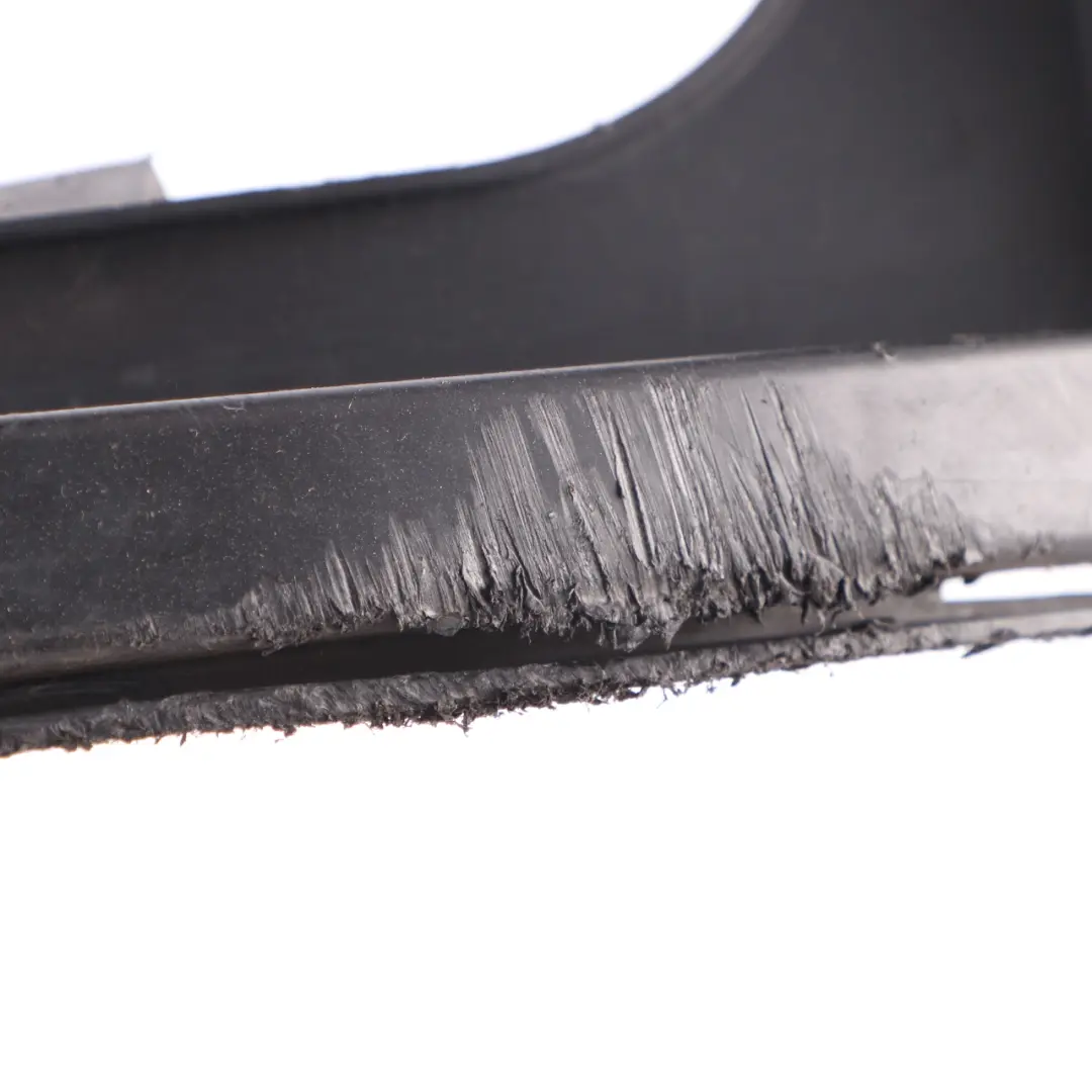 Frontstoßstange Innere Halterung links für Mercedes R171 Roadster mit Teilenummer A1718850165 Mercedes R171 Roadster Frontstoßstange Innere Halterung links - SKU A1718850165 - Teilenummer A1718850165