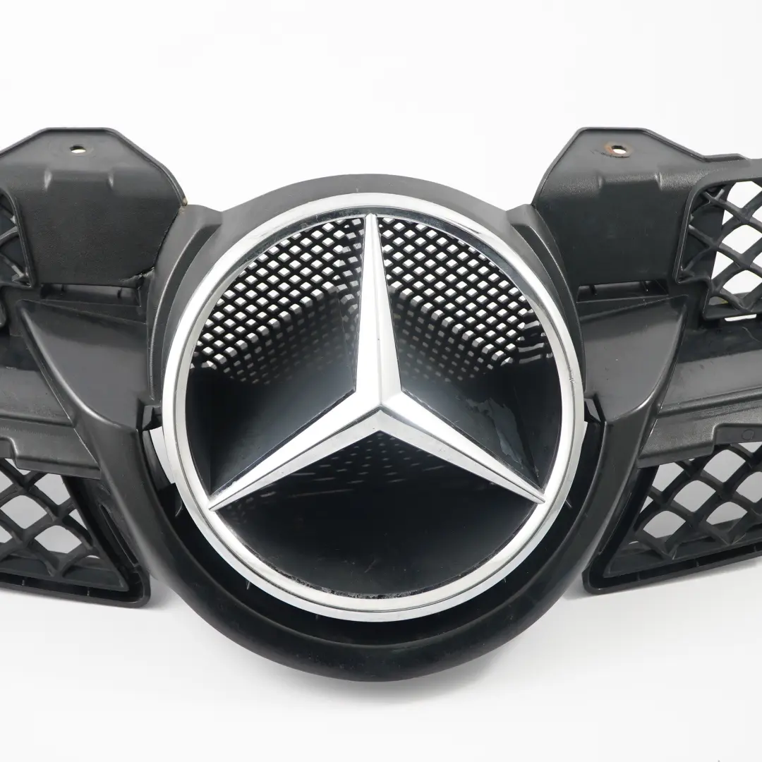 Mercedes SLK R171 Atrapa Chłodnicy Grill - SKU A1718880260 - Numer Części A1718880260