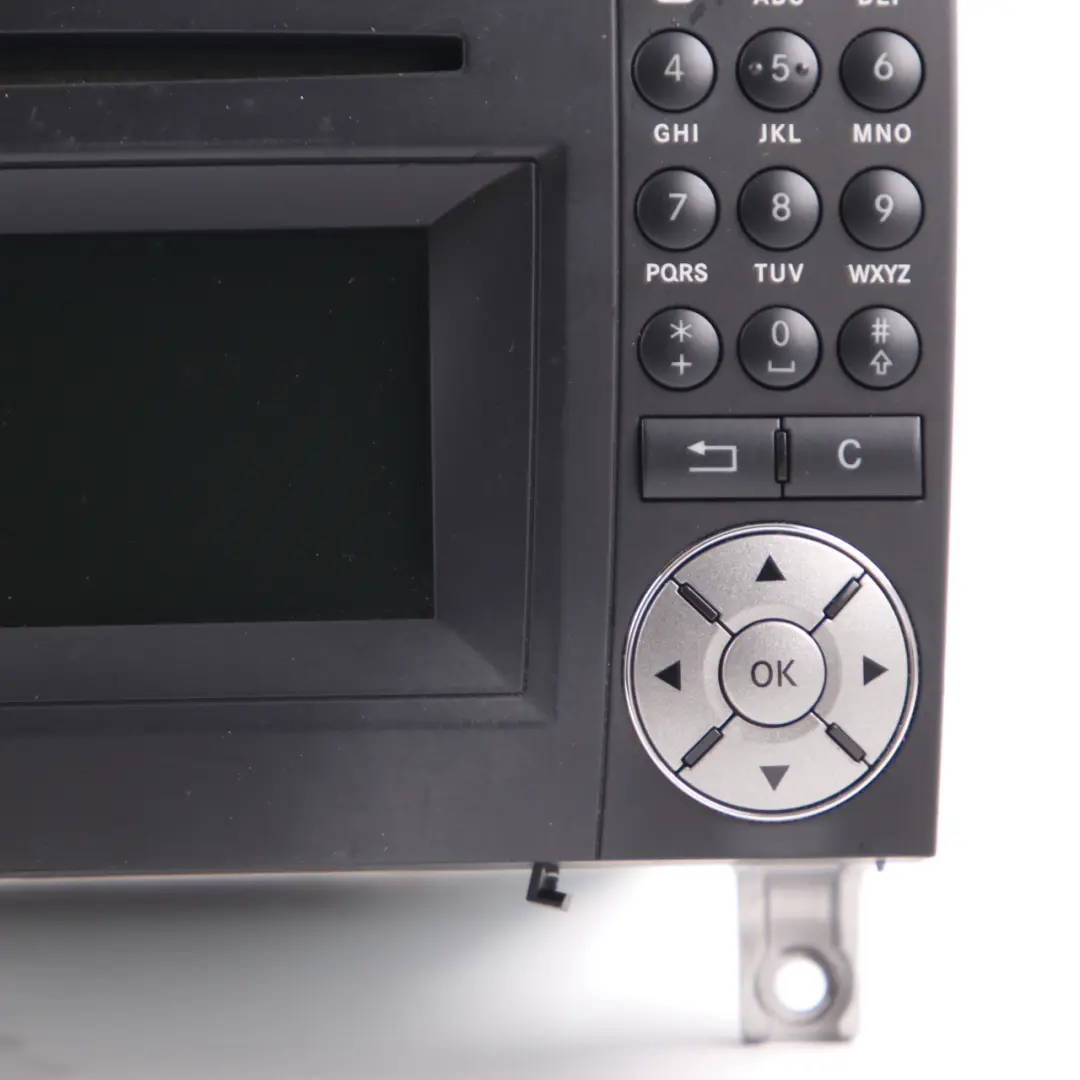 Radio Head Unit Mercedes SLK R171 CD Player Control Unit Module to with Part number A1719000100 Radio Head Unit Mercedes SLK R171 CD Player Control Unit Module - SKU A1719000100 - Part number A1719000100