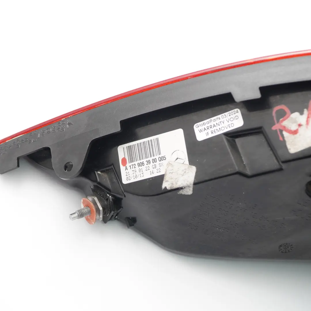 Luz Trasera Luz Trasera Izquierda Panel Lateral para Mercedes SLK R172 con número de pieza A1729063900 Mercedes SLK R172 Luz Trasera Luz Trasera Izquierda Panel Lateral - SKU A1729063900 - Número de pieza A1729063900