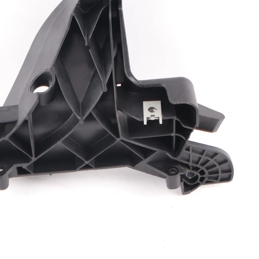 Gepäckabtrennung Hardtop Halterung Links für Mercedes SLK R171 mit Teilenummer A1719630114 Mercedes SLK R171 Gepäckabtrennung Hardtop Halterung Links - SKU A1719630114 - Teilenummer A1719630114