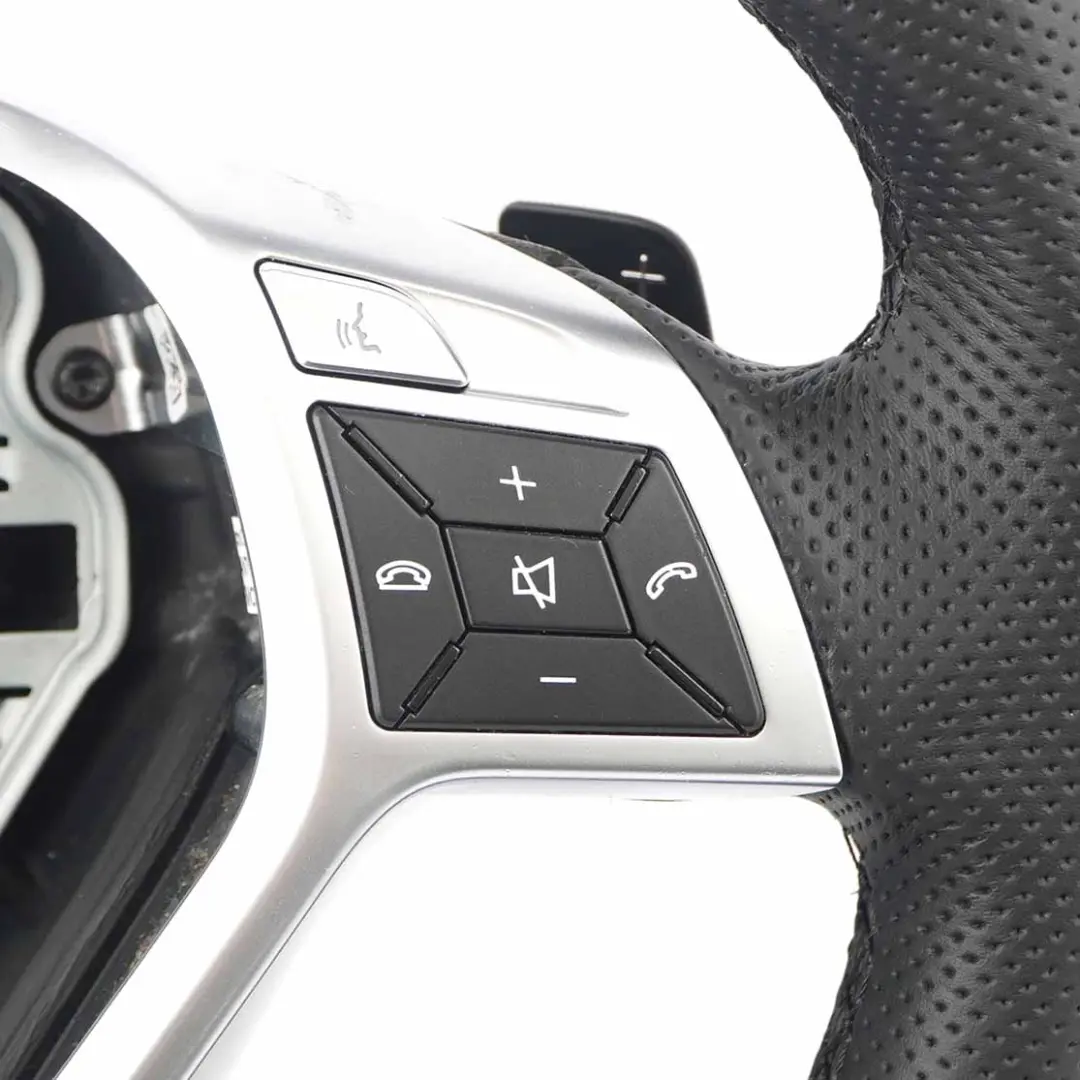 NUOVO Pelle Palettes Changement Vitesse per Volante Mercedes W204 W212 AMG Sport con numero di parte A1724604203 Volante Mercedes W204 W212 AMG Sport NUOVO Pelle Palettes Changement Vitesse - SKU A1724604203-1 - Numero di parte A1724604203