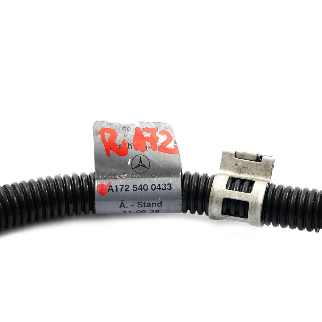 Filo elettrico Mercedes SLK R172 M271 Cablaggio scatola fusibili alternatore per con numero di parte A1725400433 Filo elettrico Mercedes SLK R172 M271 Cablaggio scatola fusibili alternatore - SKU A1725400433 - Numero di parte A1725400433