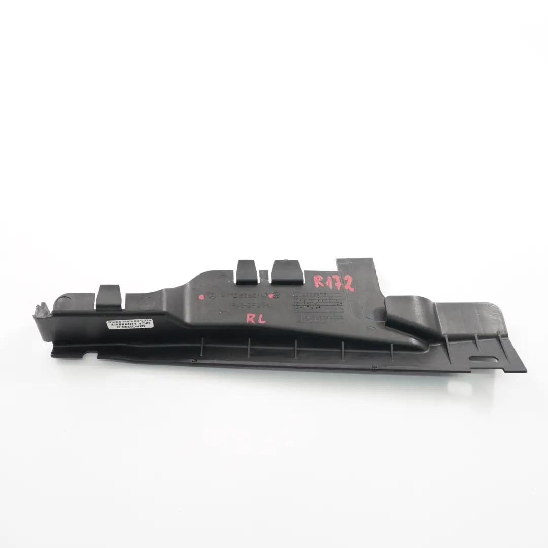 Seitenscheibe Hinten Links Strebenhalter für Mercedes SLK R172 Roadster mit Teilenummer A1726390143 Mercedes SLK R172 Roadster Seitenscheibe Hinten Links Strebenhalter - SKU A1726390143 - Teilenummer A1726390143