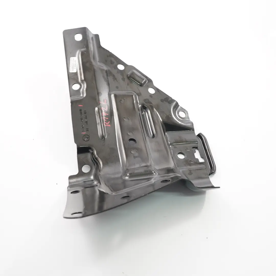 Corncer Halterung hinten links Halterung für Mercedes SLK R172 mit Teilenummer A1726400000 Mercedes SLK R172 Corncer Halterung hinten links Halterung - SKU A1726400000 - Teilenummer A1726400000