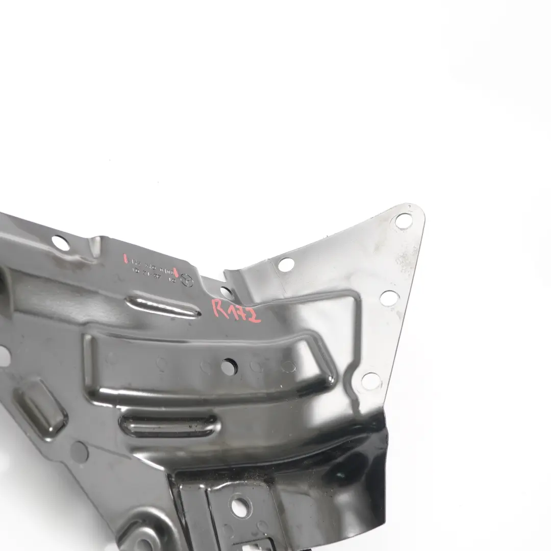 Halterung hinten rechts für Mercedes SLK R172 mit Teilenummer A1726400100 Mercedes SLK R172 Halterung hinten rechts - SKU A1726400100 - Teilenummer A1726400100