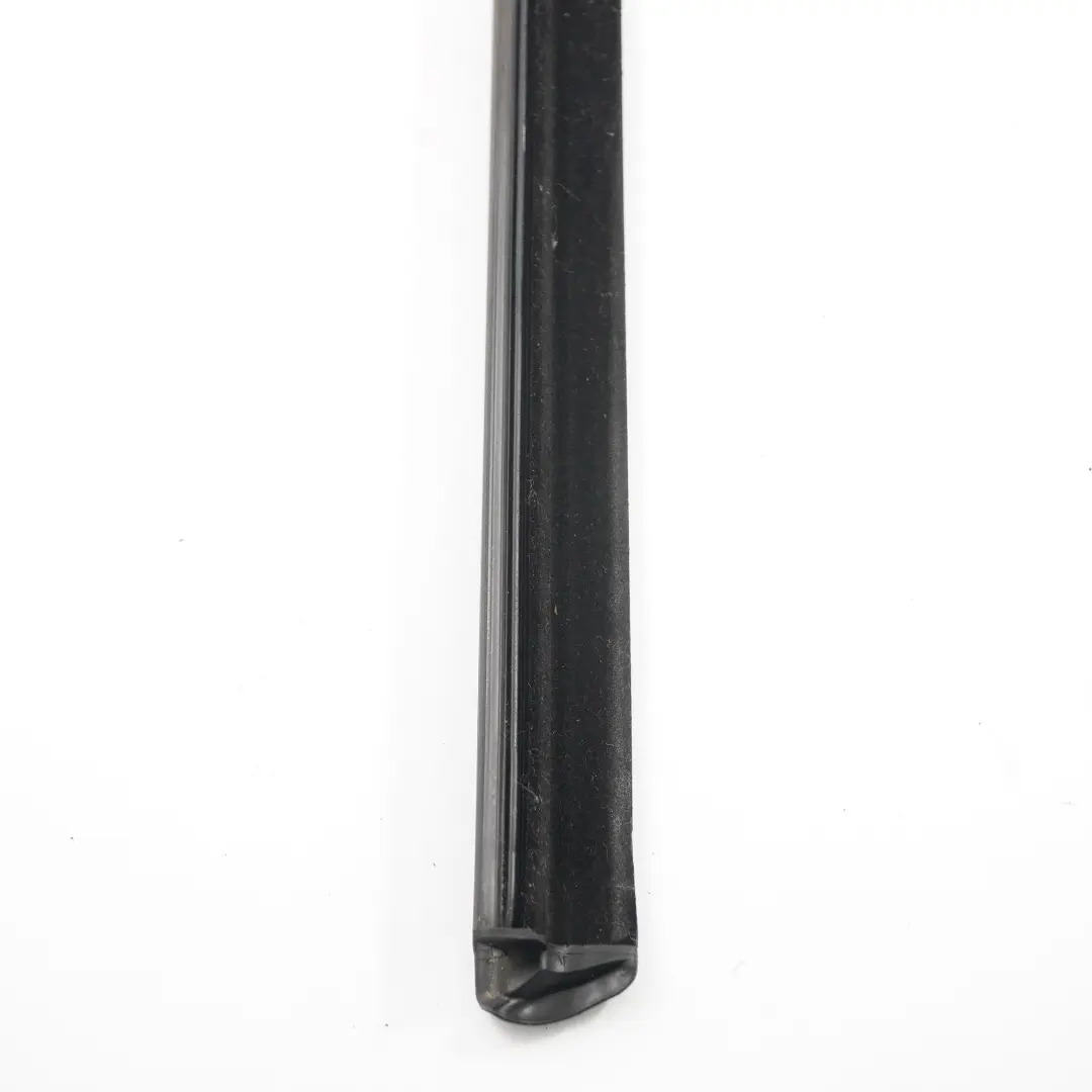 Mercedes SLK R172 Fenêtre Arrière Droite Joint d'étanchéité - SKU A1726700238 - Numéro de pièce A1726700238