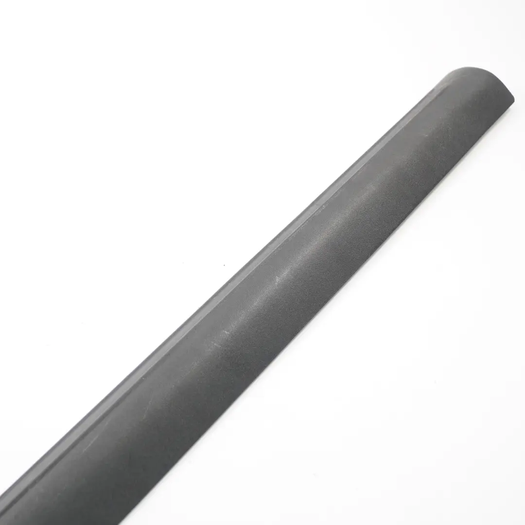 Copertura ingresso anteriore sinistro Piastra gradini per Mercedes R172 con numero di parte A1726800135 Mercedes R172 Copertura ingresso anteriore sinistro Piastra gradini - SKU A1726800135 - Numero di parte A1726800135