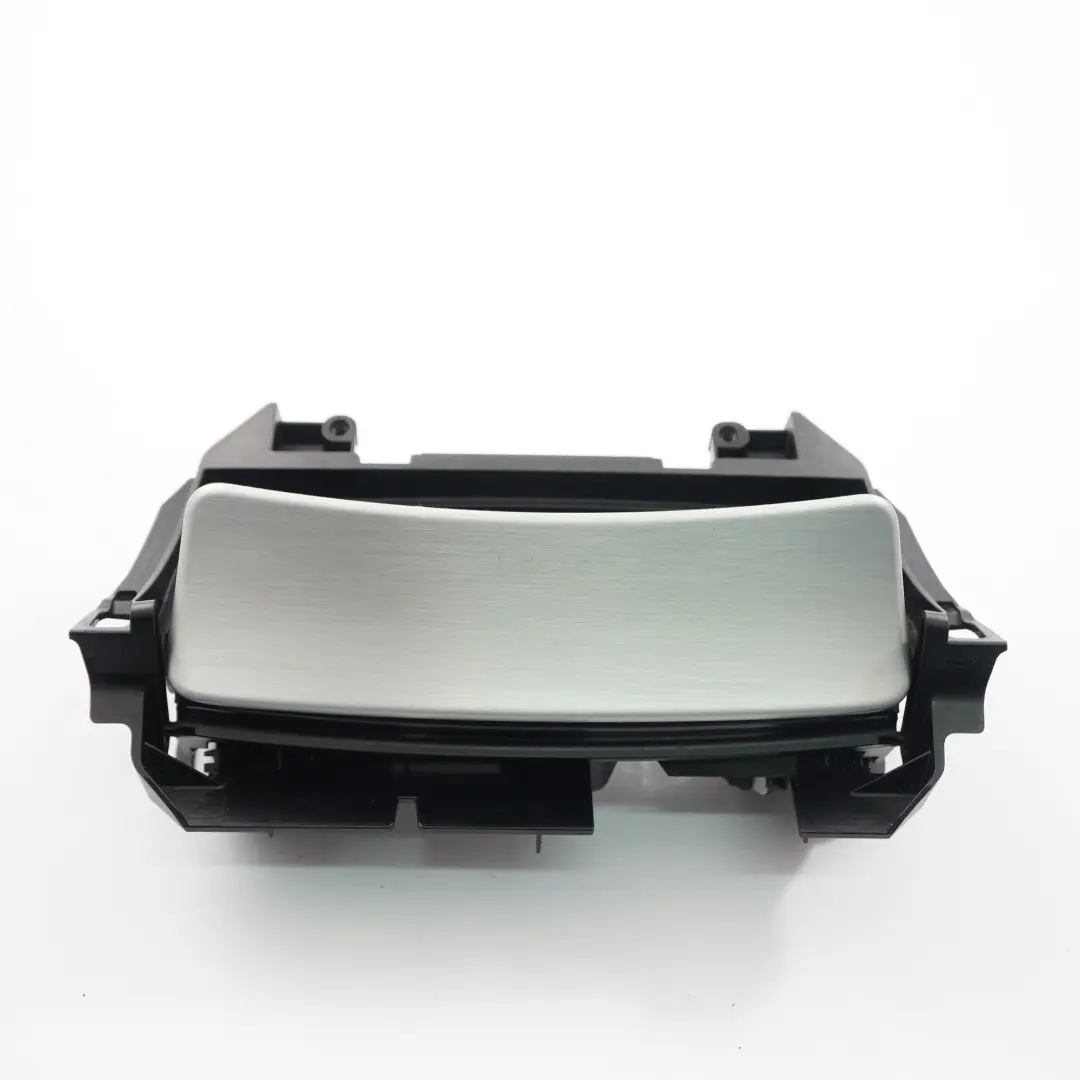 Consolle Centrale Rivestimento Posacenere Presa 12V Alluminio per Mercedes SLK R172 con numero di parte A1726800152 Mercedes SLK R172 Consolle Centrale Rivestimento Posacenere Presa 12V Alluminio - SKU A1726800152 - Numero di parte A1726800152