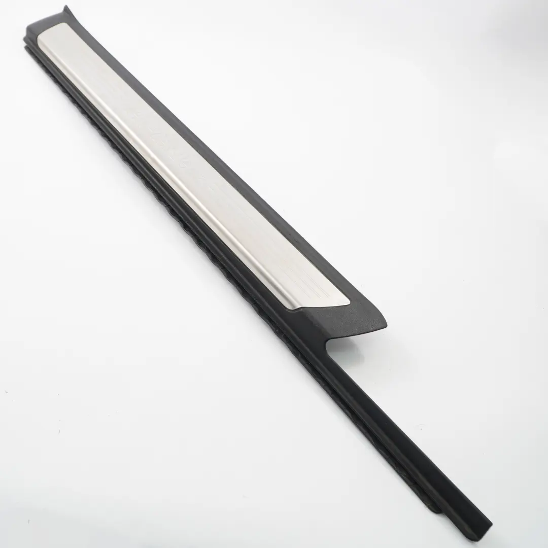 davanzale porta anteriore destra piastra ingresso per Mercedes R172 con numero di parte A1726800635 Mercedes R172 davanzale porta anteriore destra piastra ingresso - SKU A1726800635 - Numero di parte A1726800635