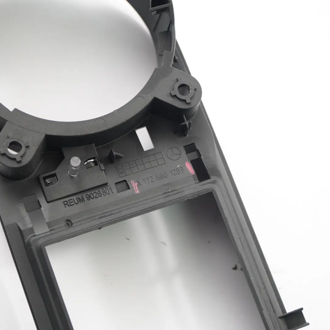 Armaturenbrett Lüftungsdüsen Center Display Rahmen für Mercedes SLK R172 mit Teilenummer A1726801289 Mercedes SLK R172 Armaturenbrett Lüftungsdüsen Center Display Rahmen - SKU A1726801289 - Teilenummer A1726801289
