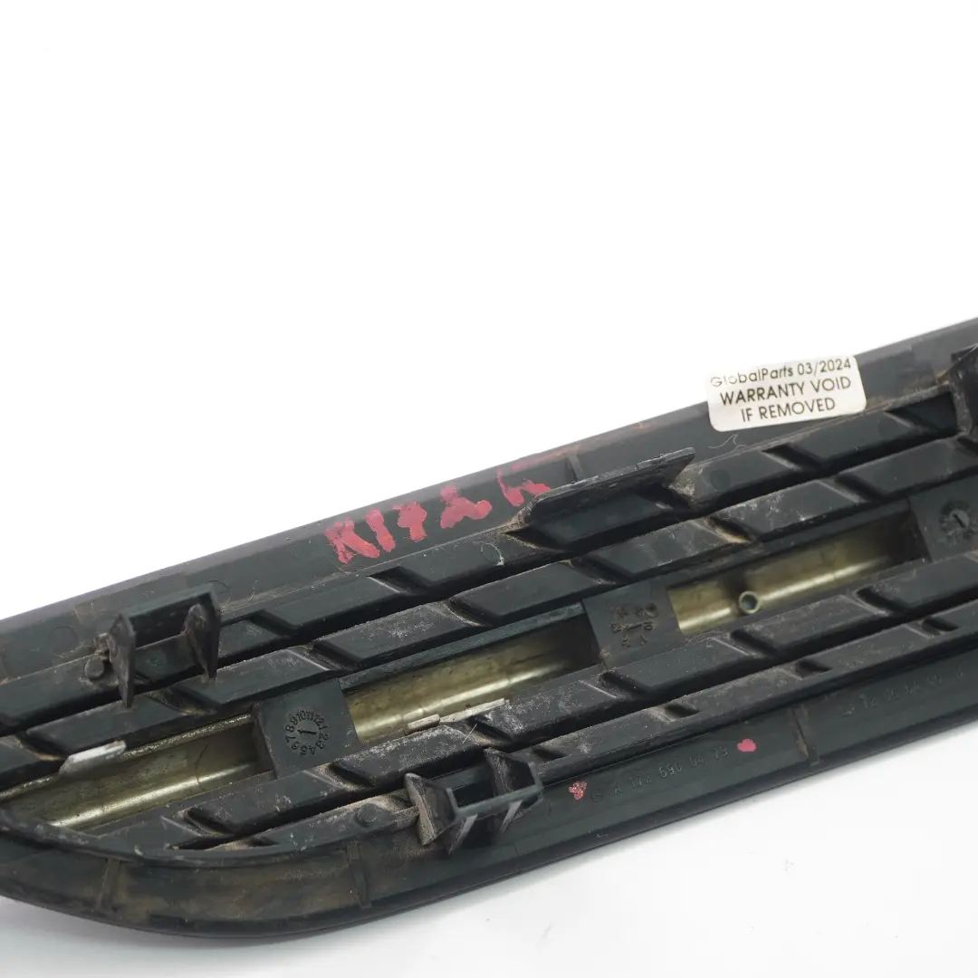 Mercedes SLK R172 Embellecedor Del Panel Lateral Delantero Derecho - SKU A1726900479 - Número de pieza A1726900479