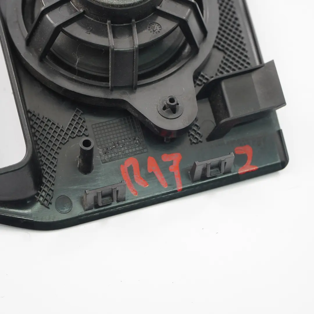 Pannello copertura altoparlanti posteriore destro per Mercedes SLK R172 con numero di parte A1726900625 Mercedes SLK R172 Pannello copertura altoparlanti posteriore destro - SKU A1726900625 - Numero di parte A1726900625