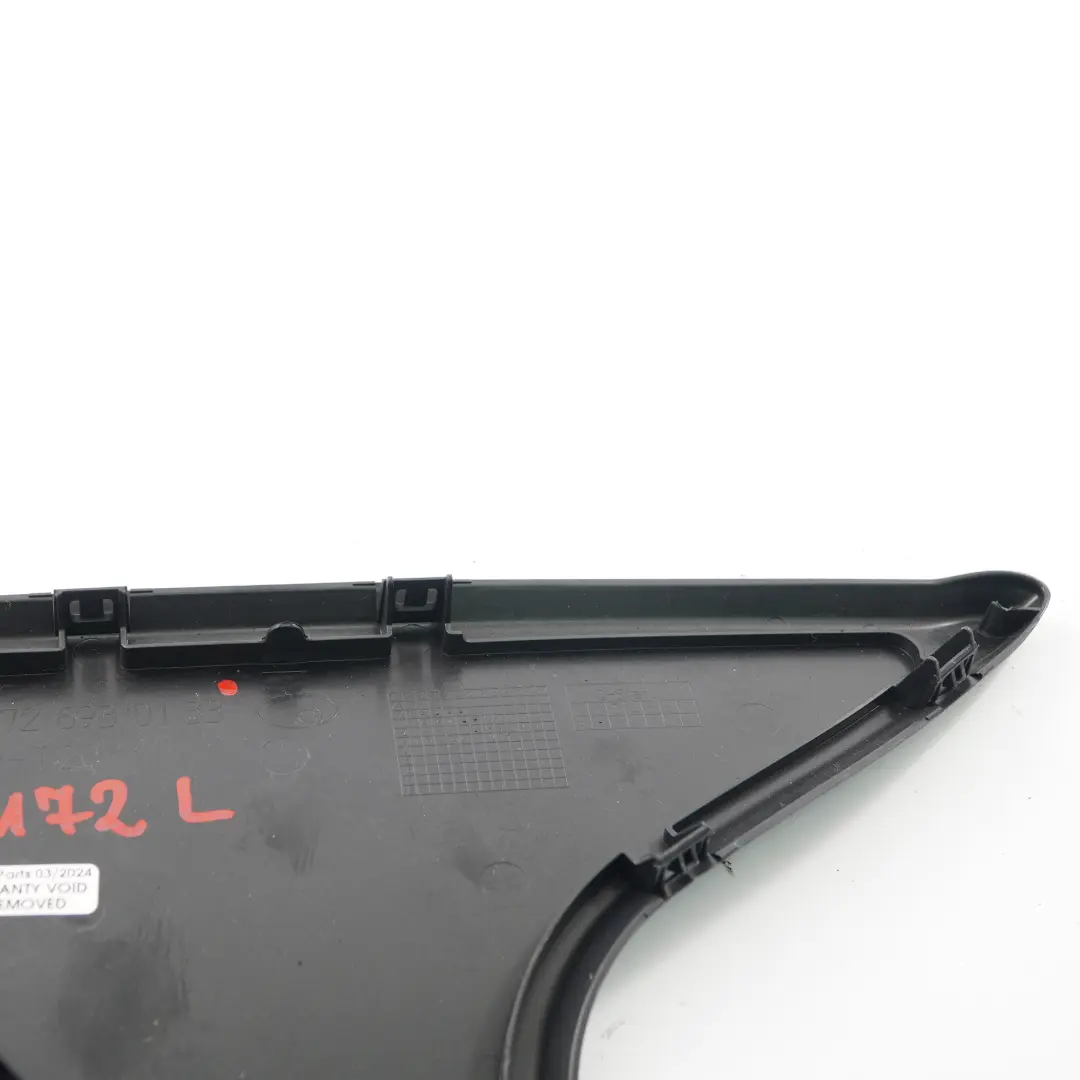 Osłona Pokrywy Bagażnika Lewa Czarna do Mercedes SLK R172 o numerze A1726930133 Mercedes SLK R172 Osłona Pokrywy Bagażnika Lewa Czarna - SKU A1726930133 - Numer Części A1726930133