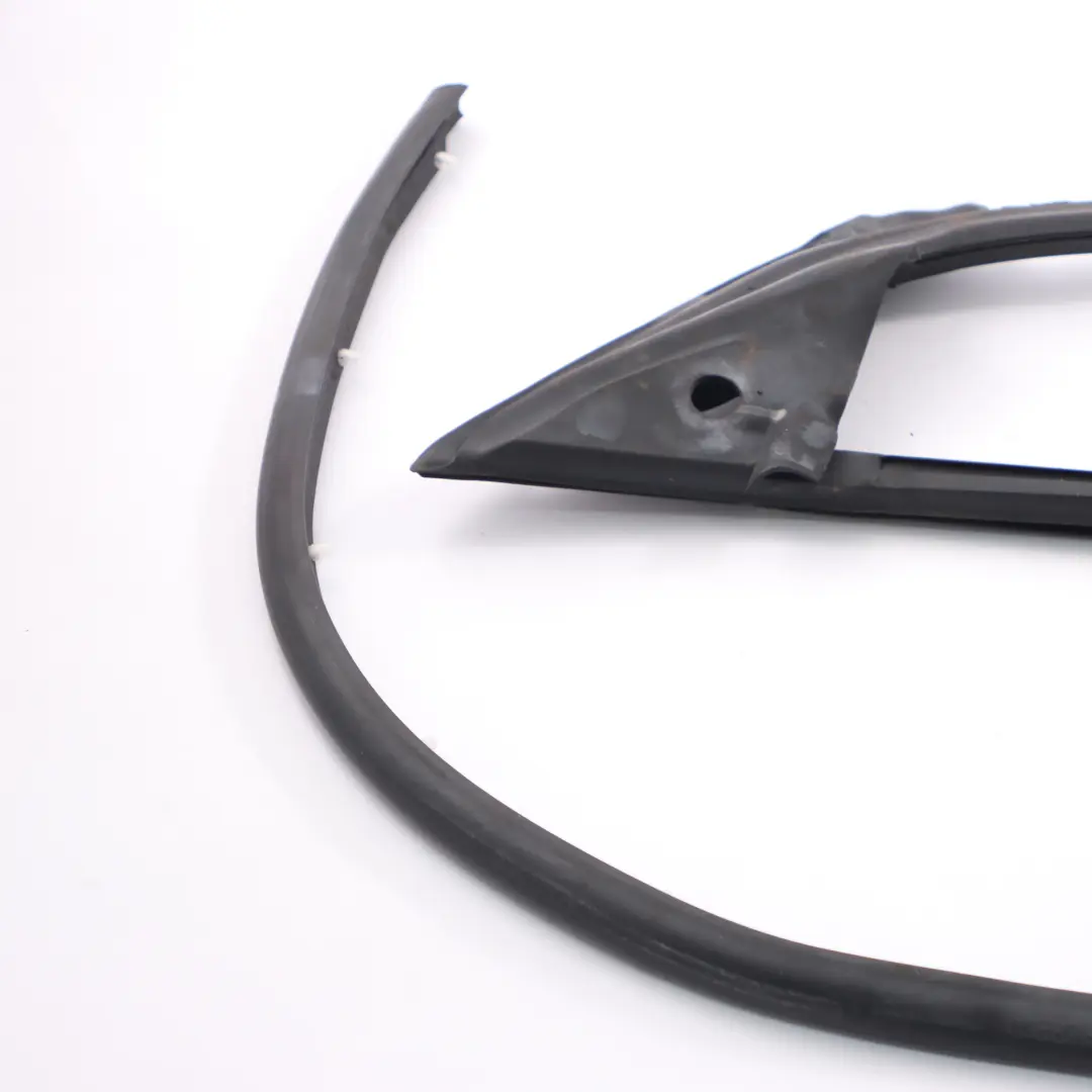 Türdichtung vorne links Türdichtung für Mercedes SLK R172 mit Teilenummer A1727200178 Mercedes SLK R172 Türdichtung vorne links Türdichtung - SKU A1727200178 - Teilenummer A1727200178