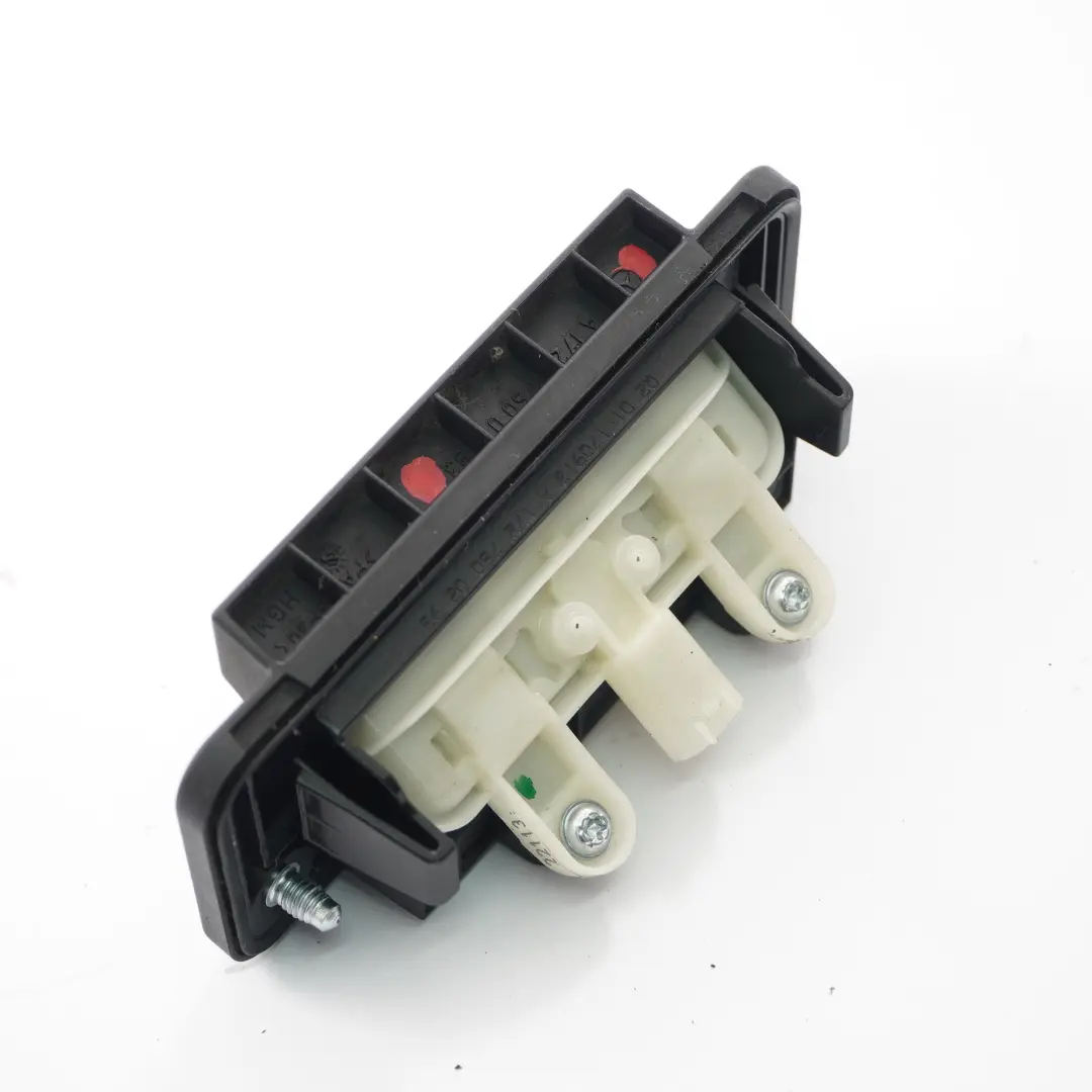 Klamka Pokrywy Bagażnika do Mercedes SLK R172 Roadster o numerze A1727500293 Mercedes SLK R172 Roadster Klamka Pokrywy Bagażnika - SKU A1727500293 - Numer Części A1727500293