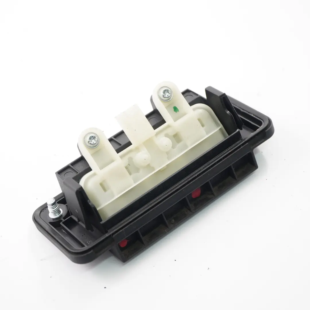 Tirador apertura de la tapa del maletero para Mercedes SLK R172 Roadster con número de pieza A1727500293 Mercedes SLK R172 Roadster Tirador apertura de la tapa del maletero - SKU A1727500293 - Número de pieza A1727500293