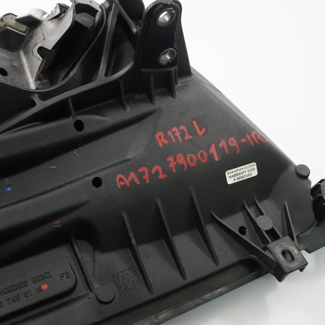  Embellecedor Mercedes R172 Panel Trasero Izquierdo Pilar C Plata Iridium - 775 - SKU A1727900119-IRS - Número de pieza A1727900119