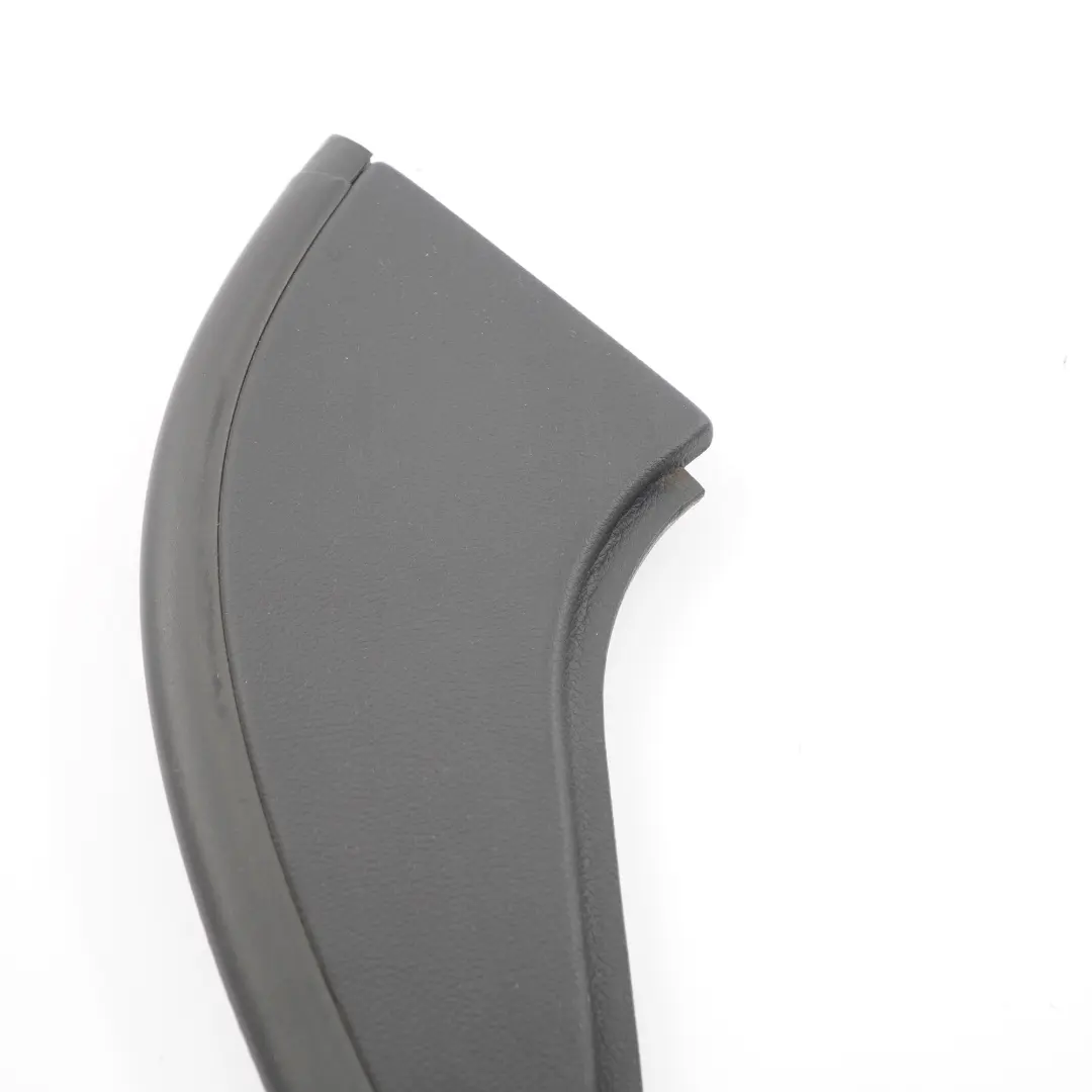 Estante Trasero Izquierdo Panel Negro para Mercedes SLK R172 Roadster con número de pieza A1727900235 Mercedes SLK R172 Roadster Estante Trasero Izquierdo Panel Negro - SKU A1727900235 - Número de pieza A1727900235