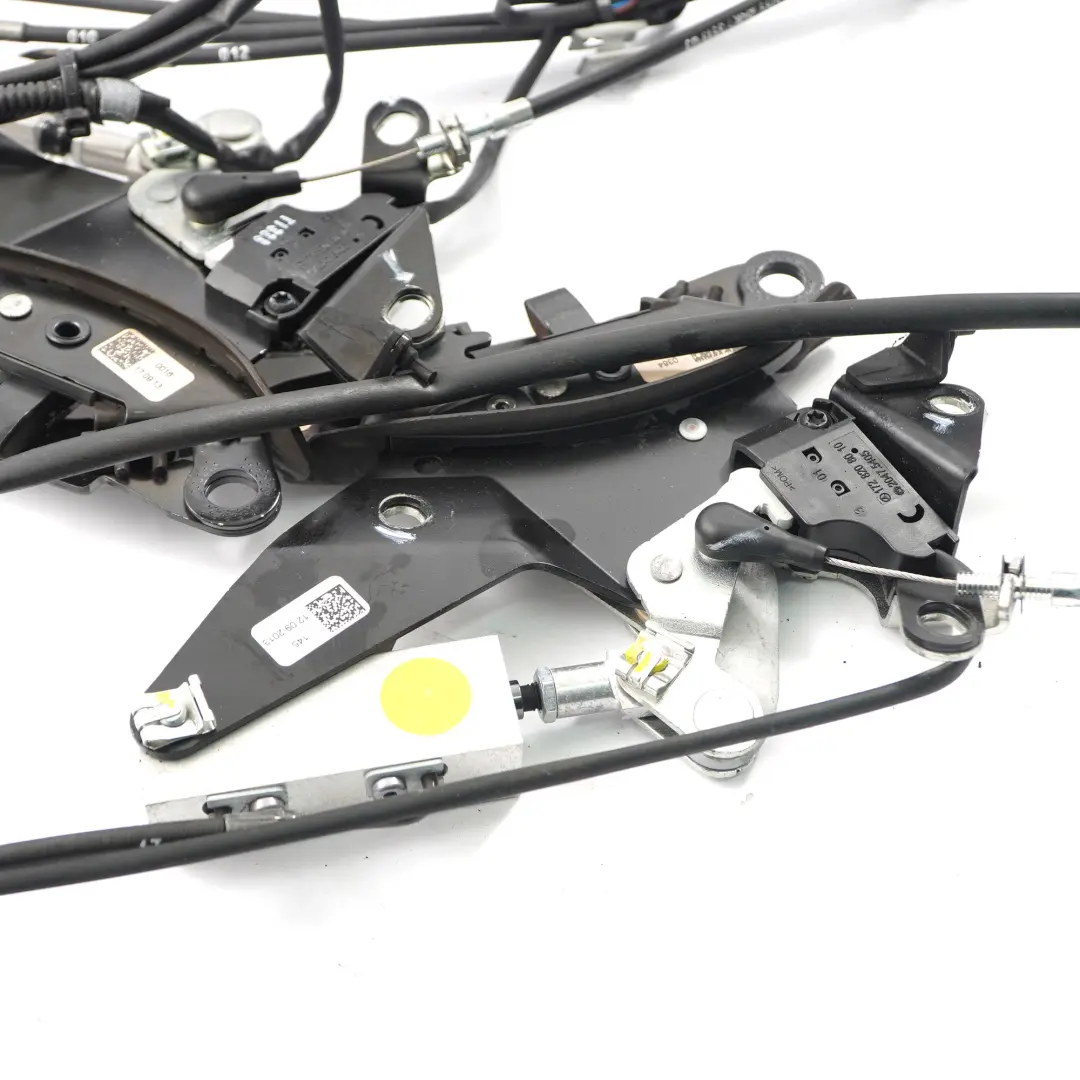 Lock Latch Catch Roof Top Left N/S to Mercedes SLK R172 Hardtop with Part number A1727900471 Mercedes SLK R172 Hardtop Lock Latch Catch Roof Top Left N/S - SKU A1727900471 - Part number A1727900471