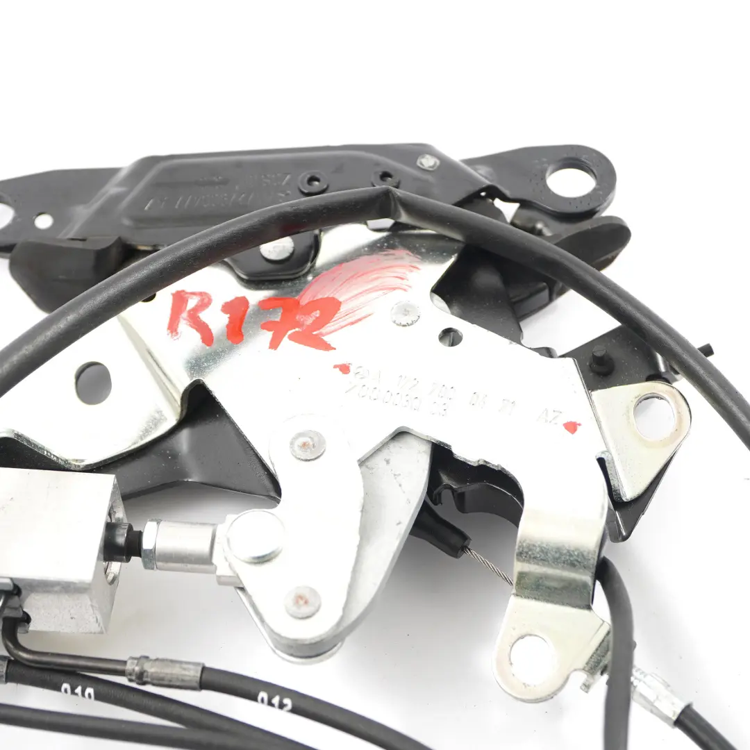 Techo Rígido Cierre Pestillo Superior Izquierdo para Mercedes SLK R172 con número de pieza A1727900471 Mercedes SLK R172 Techo Rígido Cierre Pestillo Superior Izquierdo - SKU A1727900471 - Número de pieza A1727900471