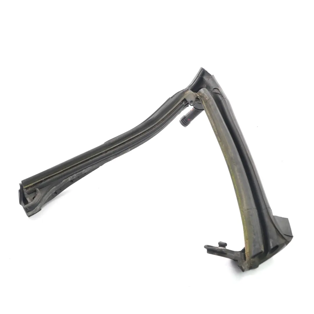 Toit rigide rétractable Joint d'étanchéité gauche pour Mercedes SLK R172 à propos du numéro de pièce A1727900598 Mercedes SLK R172 Toit rigide rétractable Joint d'étanchéité gauche - SKU A1727900598 - Numéro de pièce A1727900598