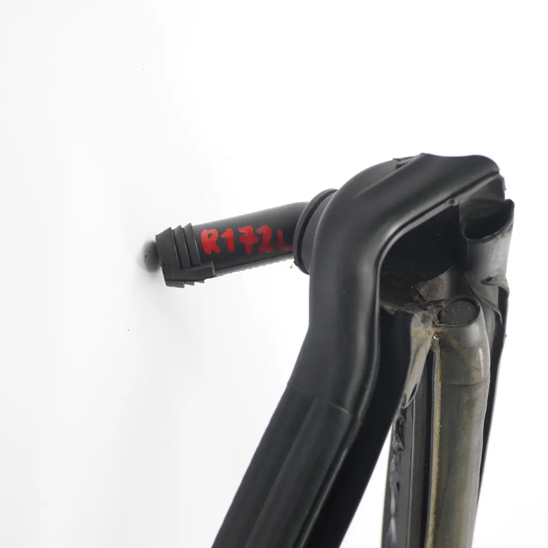 Tetto rigido retrattile Sigillatura sinistra Guarnizione per Mercedes SLK R172 con numero di parte A1727900598 Mercedes SLK R172 Tetto rigido retrattile Sigillatura sinistra Guarnizione - SKU A1727900598 - Numero di parte A1727900598